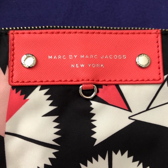 Marc by Marc Jacobs make up pouch *New* - Picture 2 of 5